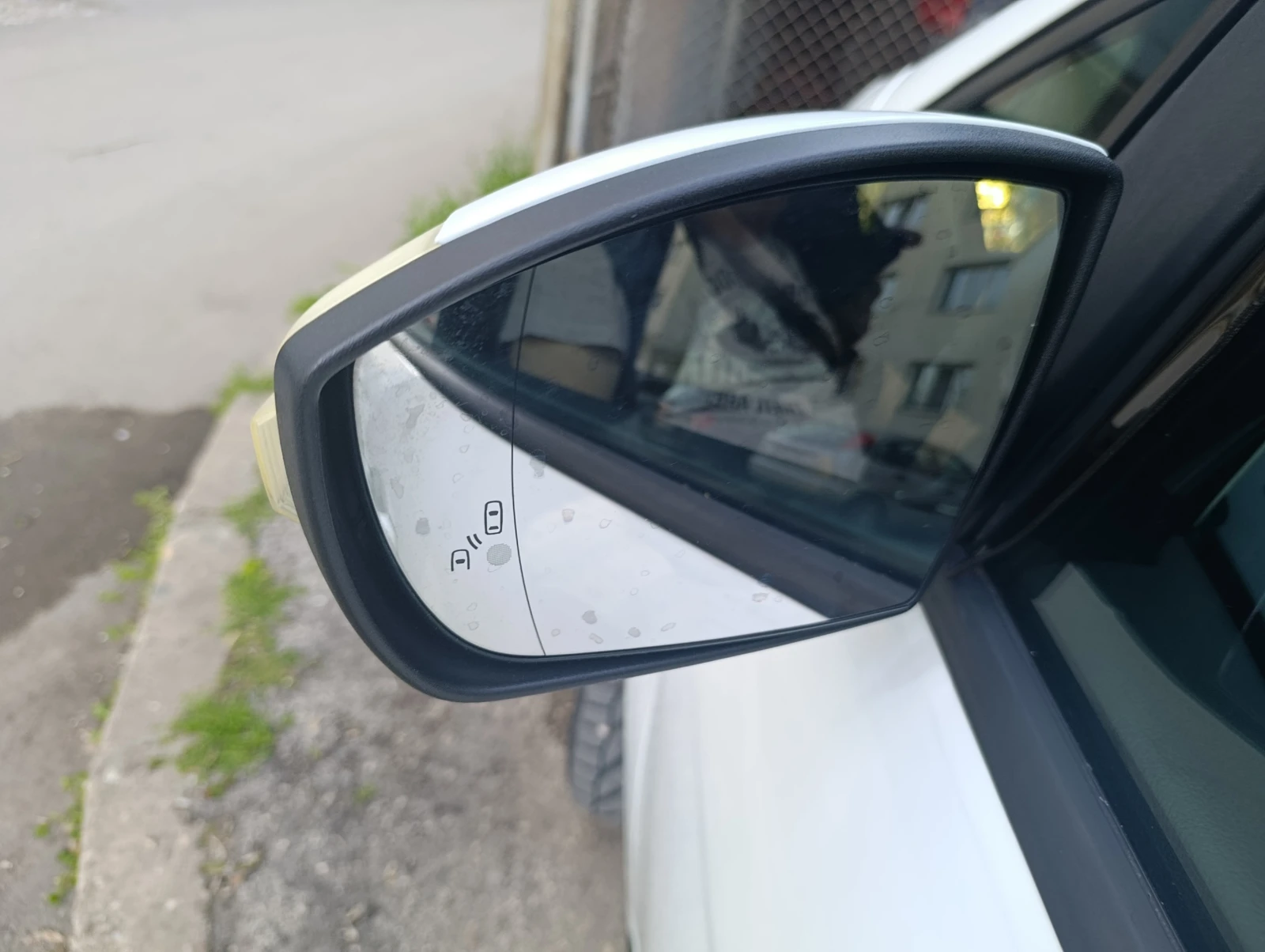 Ford Grand C-Max, снимка 16 - Автомобили и джипове - 54239721