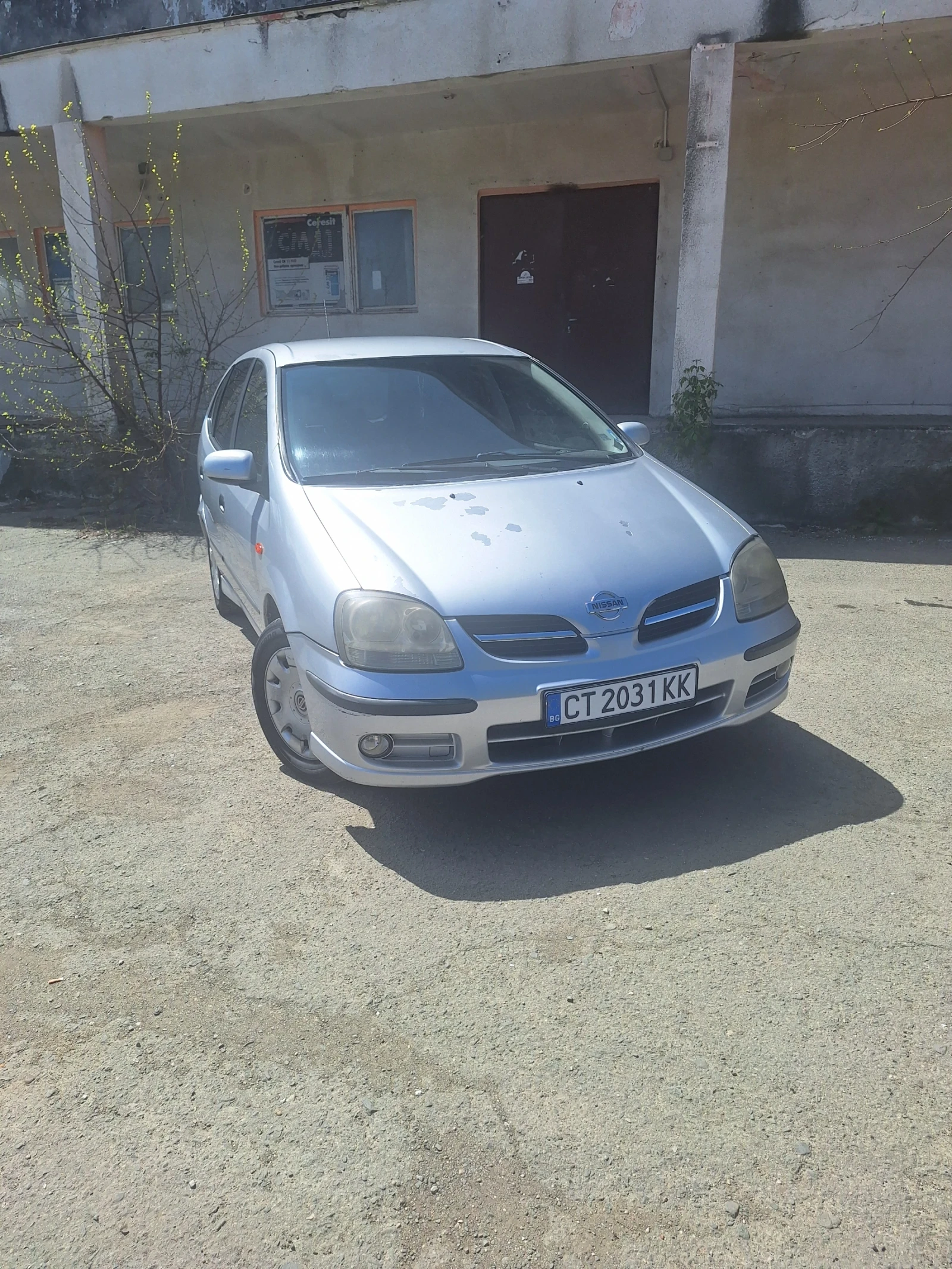 Nissan Almera
