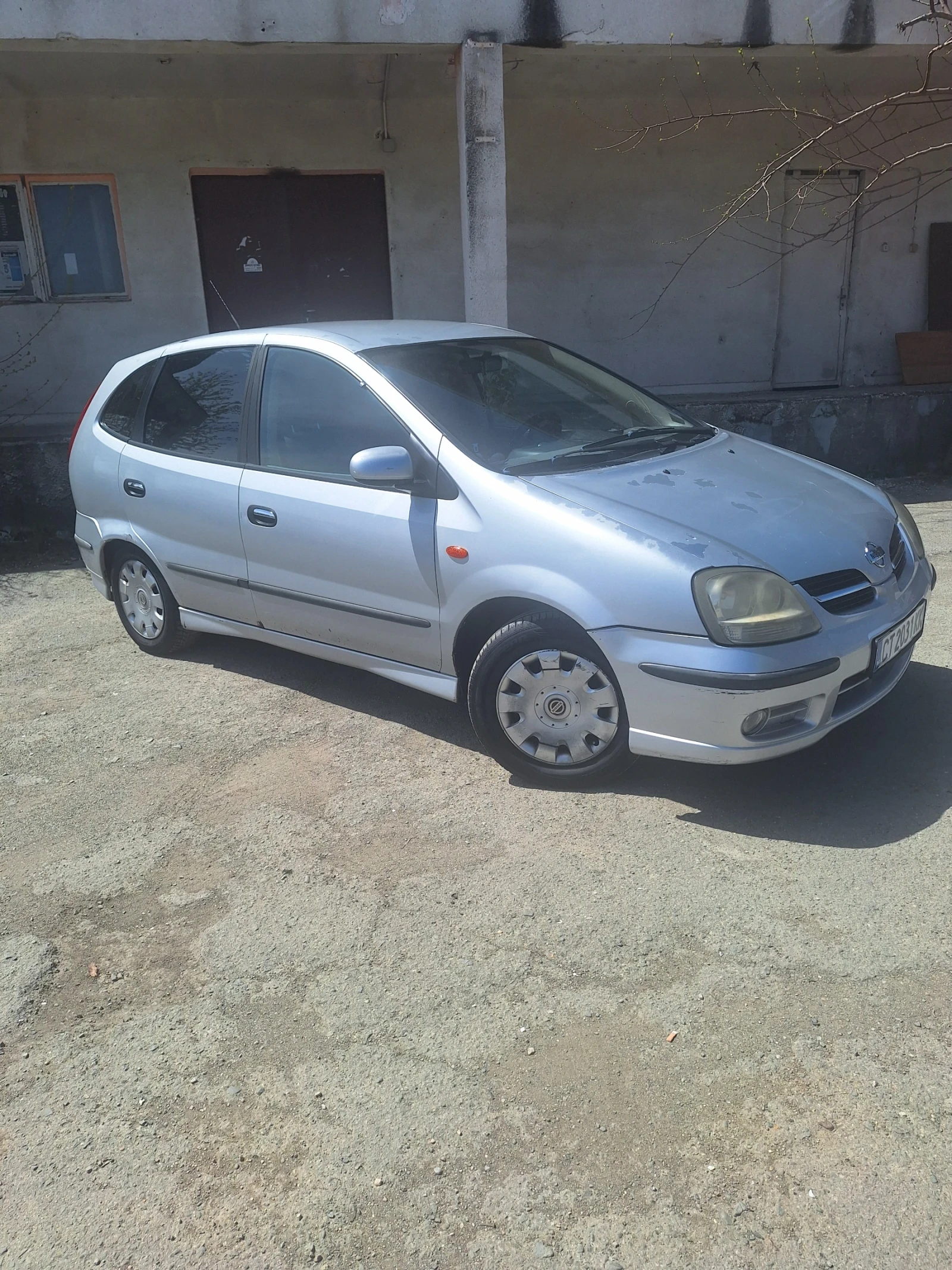 Nissan Almera, снимка 2 - Автомобили и джипове - 54493821