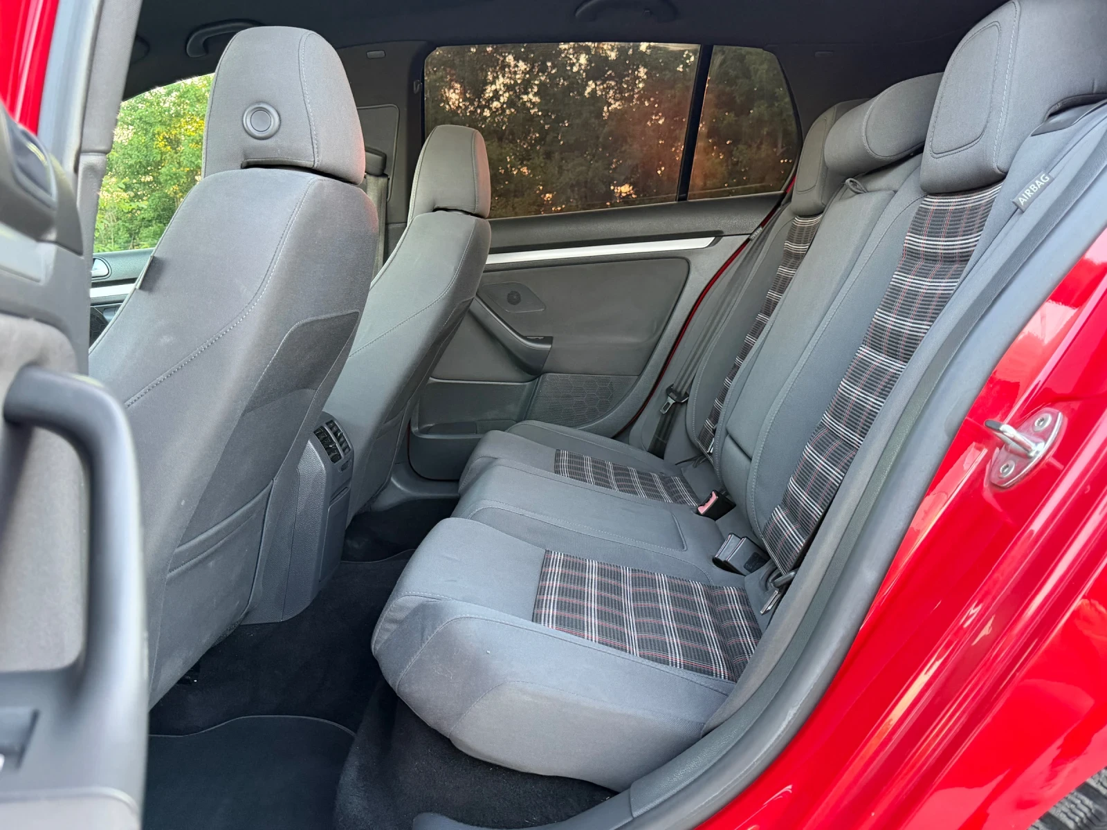 VW Golf GTI, снимка 7 - Автомобили и джипове - 54698495