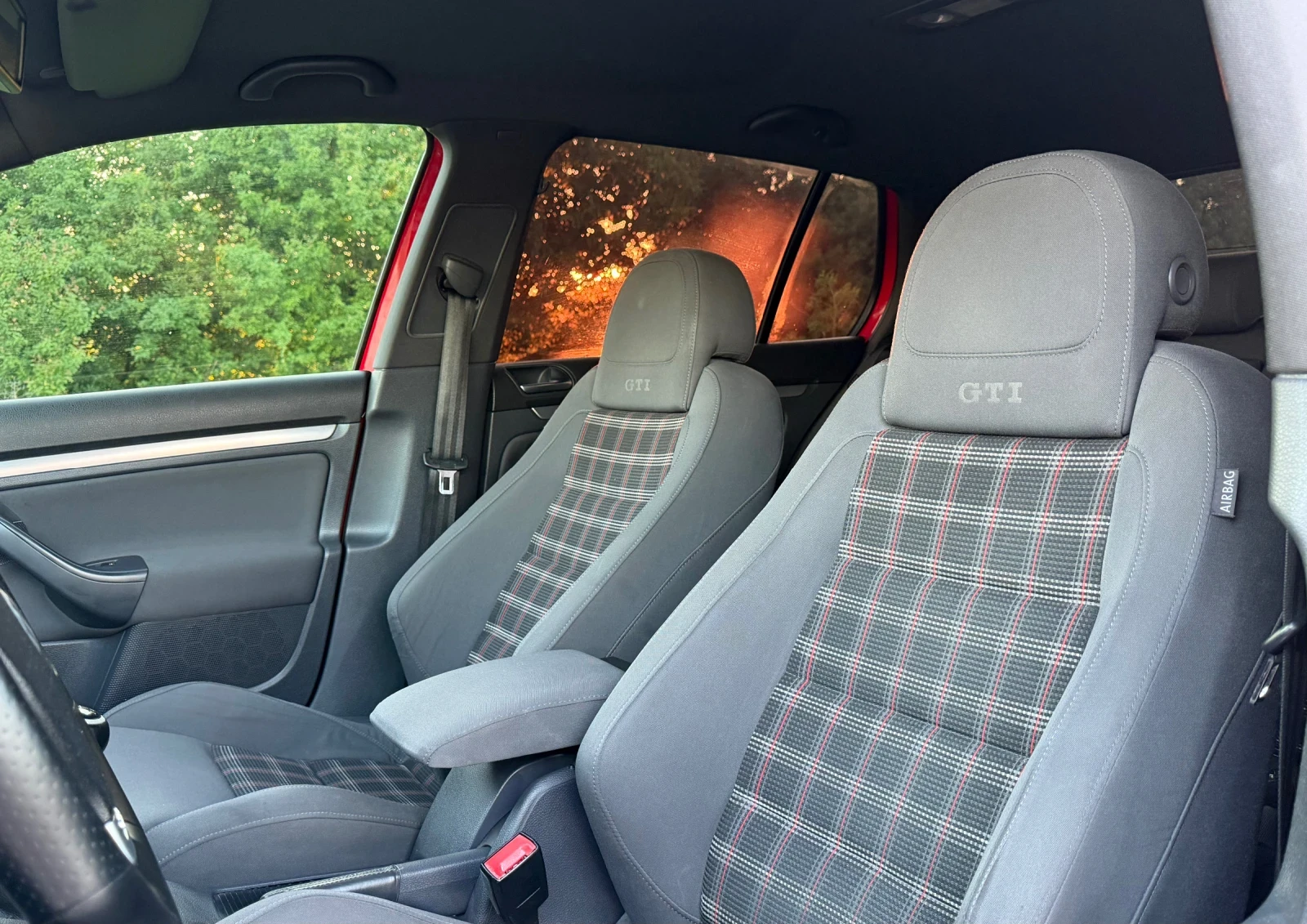 VW Golf GTI, снимка 6 - Автомобили и джипове - 54698495