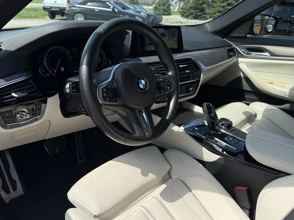 BMW 530 XI !!ПЪЛНО ОБОРУДBАНЕ!!, снимка 8 - Автомобили и джипове - 54882721