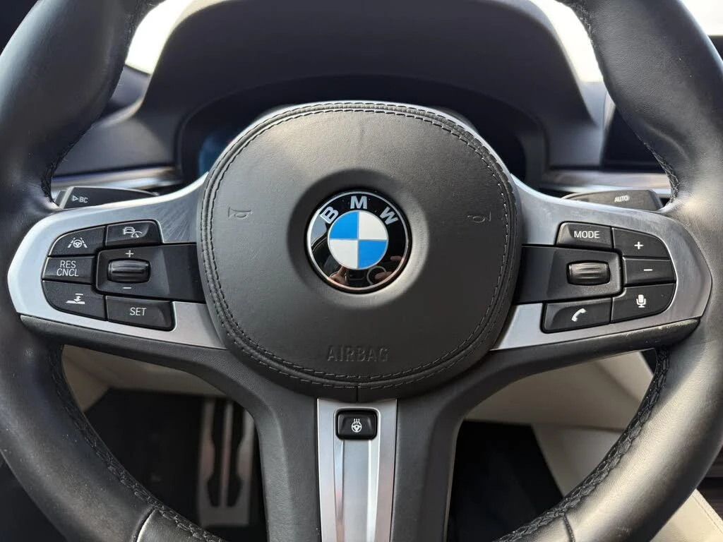 BMW 530 XI !!ПЪЛНО ОБОРУДBАНЕ!!, снимка 15 - Автомобили и джипове - 54882721
