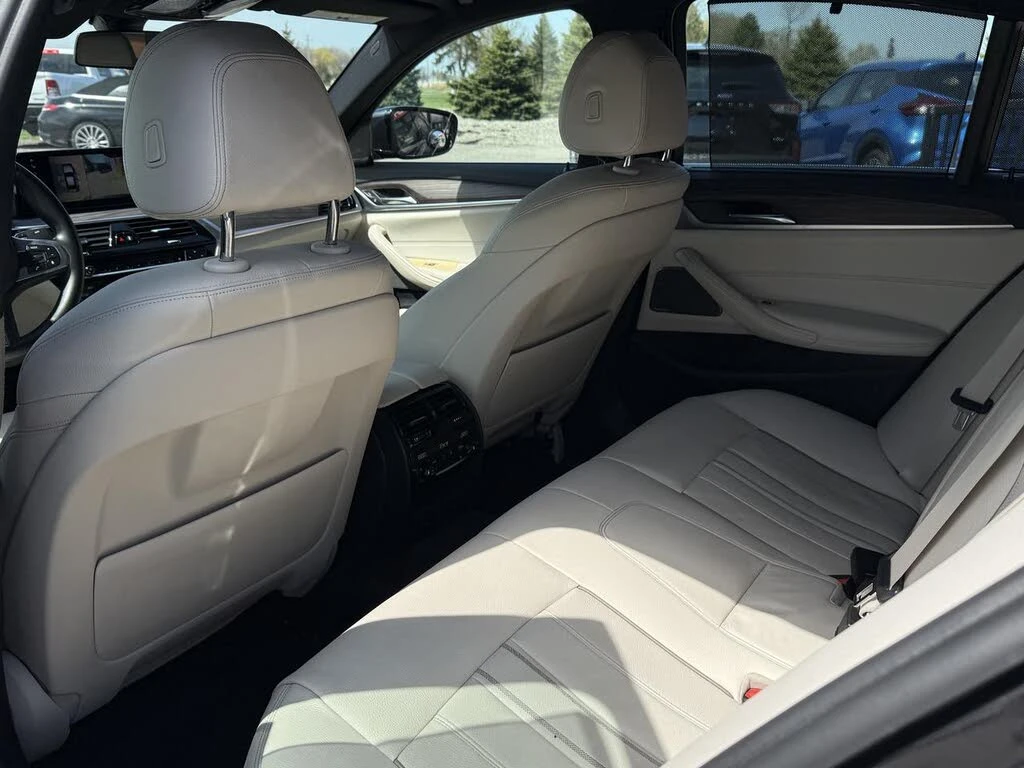 BMW 530 XI !!ПЪЛНО ОБОРУДBАНЕ!!, снимка 9 - Автомобили и джипове - 54882721