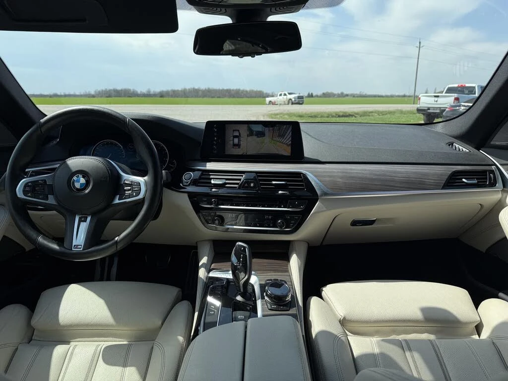 BMW 530 XI !!ПЪЛНО ОБОРУДBАНЕ!!, снимка 10 - Автомобили и джипове - 54882721