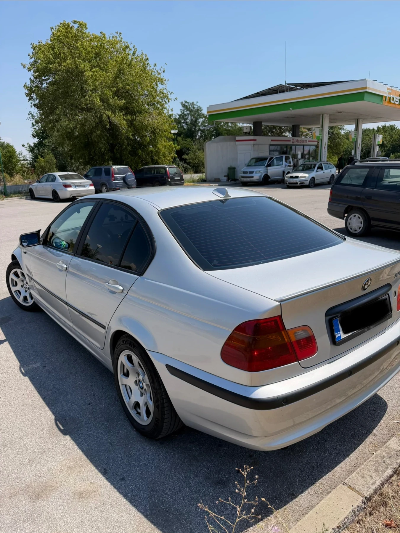 BMW 320 Facelift , снимка 3 - Автомобили и джипове - 55559139