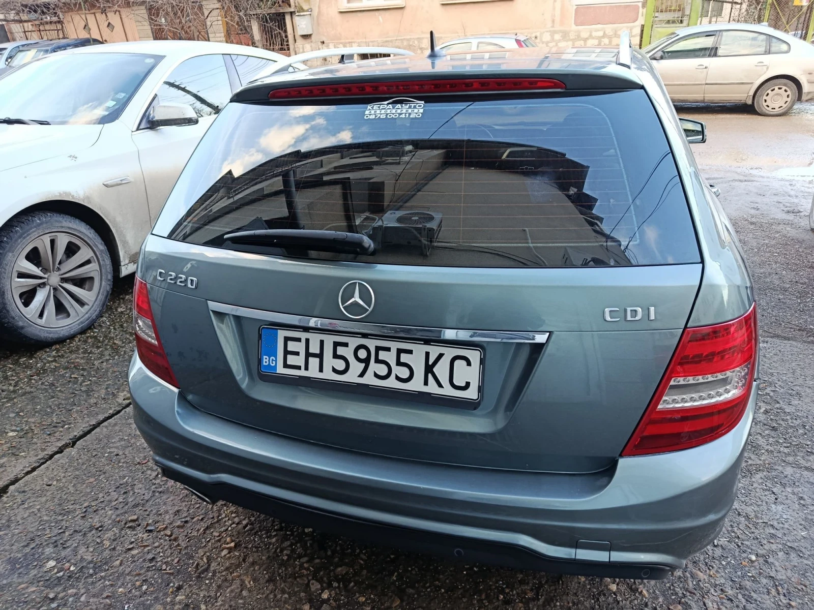 Mercedes-Benz C 220, снимка 4 - Автомобили и джипове - 55618758