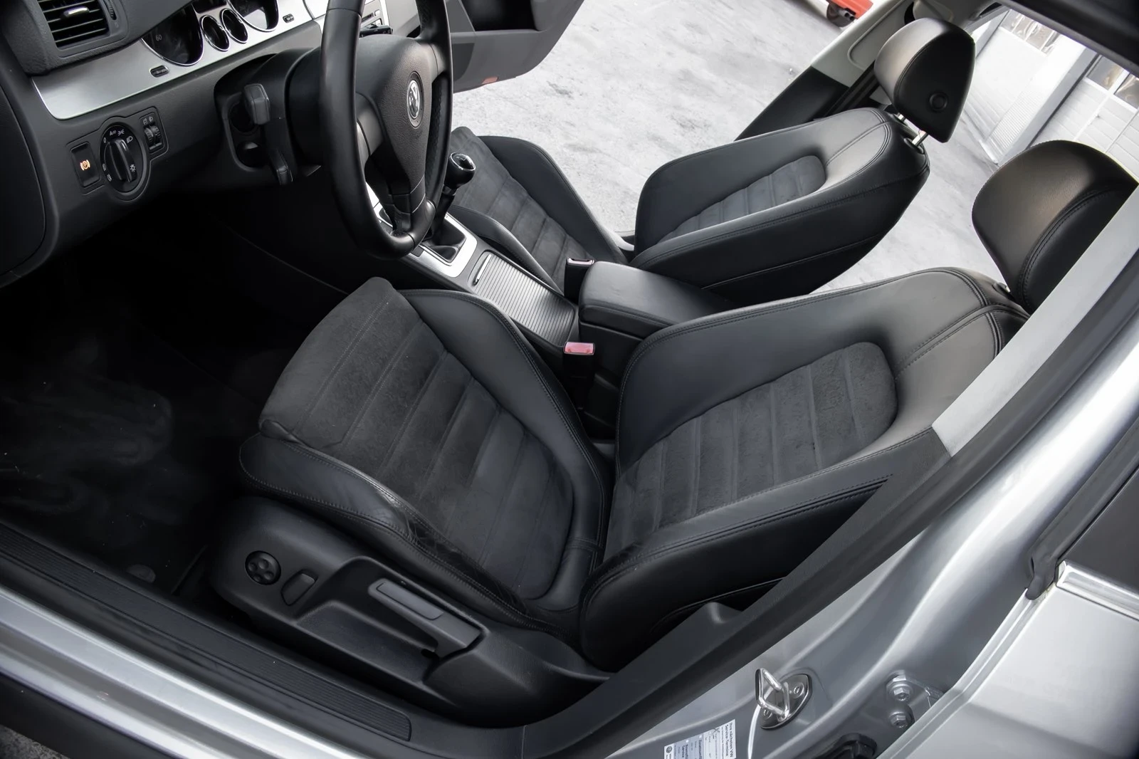 VW Passat 1.9 105, снимка 8 - Автомобили и джипове - 55840387
