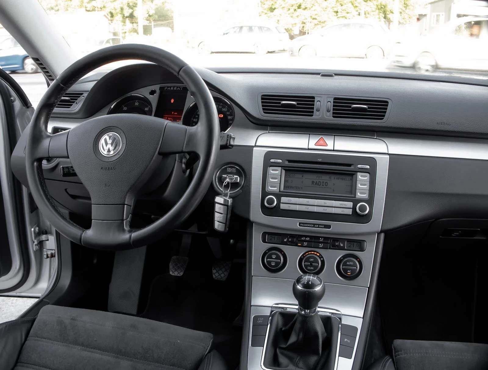 VW Passat 1.9 105, снимка 12 - Автомобили и джипове - 55840387