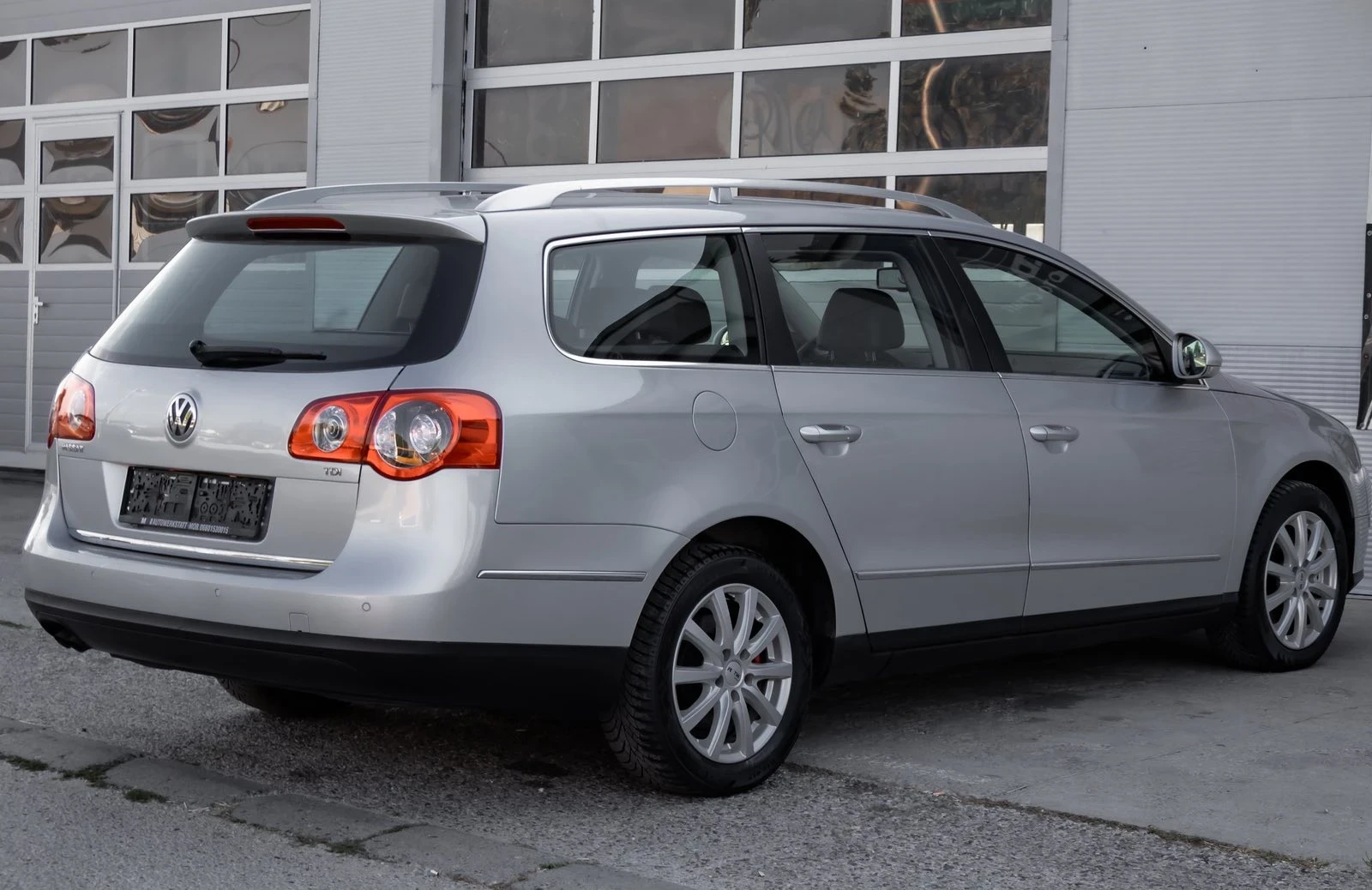 VW Passat 1.9 105, снимка 3 - Автомобили и джипове - 55840387