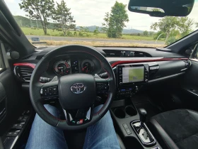 Toyota Hilux 2.8 GR SPORT 204 к.с., снимка 10