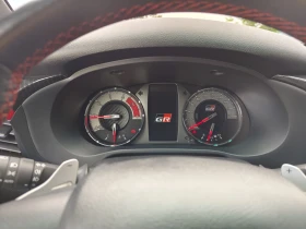 Toyota Hilux 2.8 GR SPORT 204 �.�. | Mobile.bg � ����� ������ 9