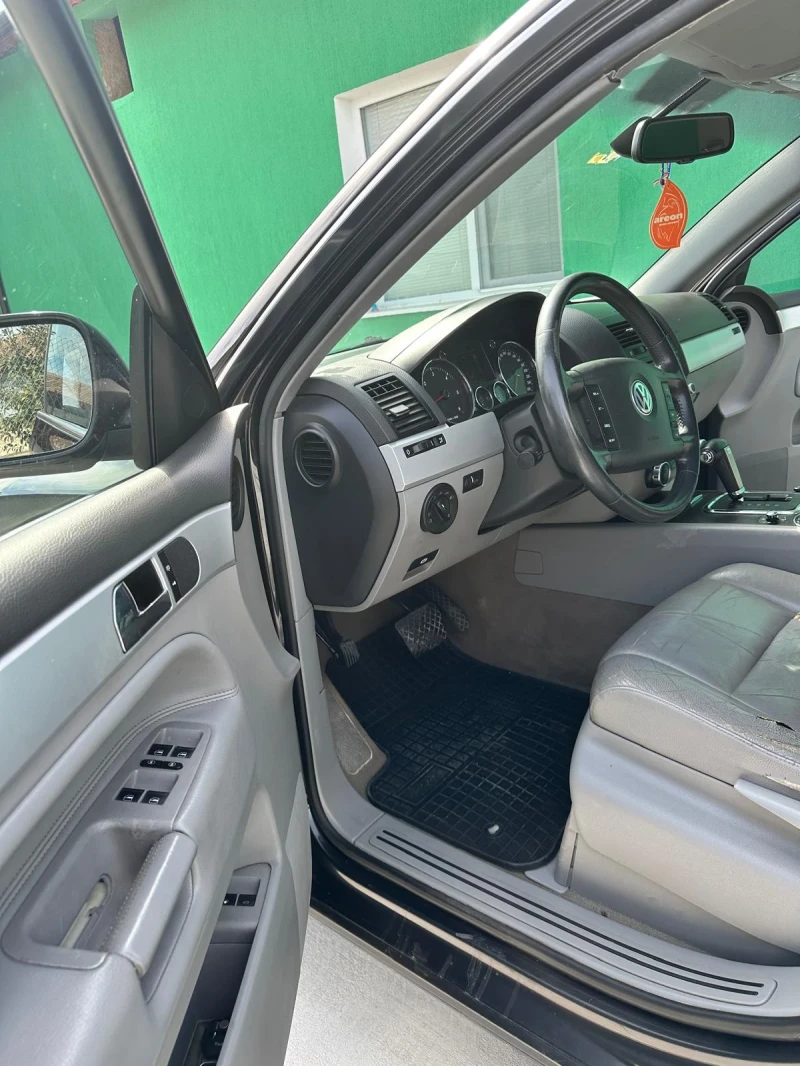 VW Touareg 3.0 V6 224HP, снимка 10 - Автомобили и джипове - 47252765