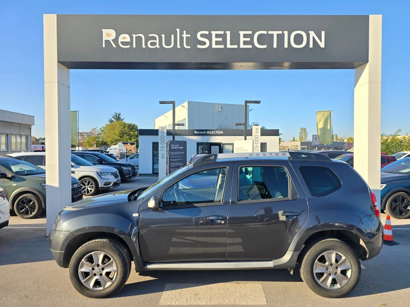 Dacia Duster 1.6i, снимка 3 - Автомобили и джипове - 47634401