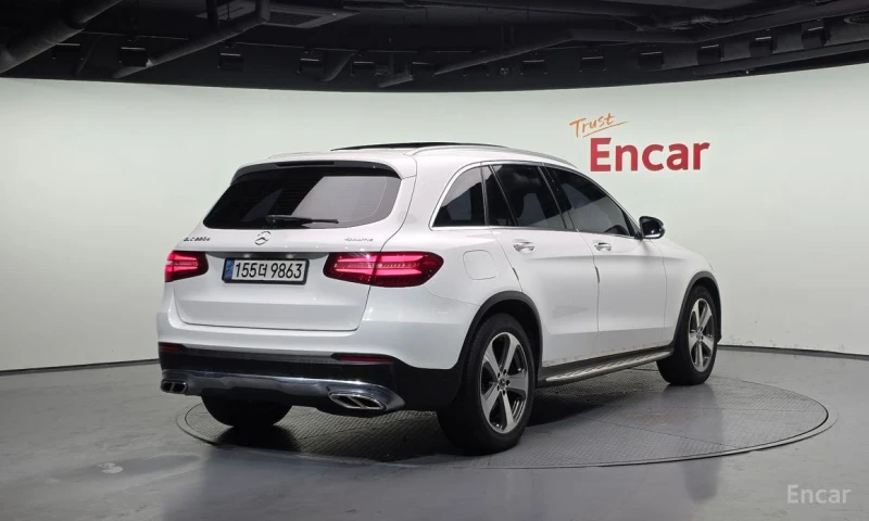 Mercedes-Benz GLC 220, снимка 2 - Автомобили и джипове - 53226392