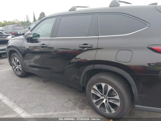 Toyota Highlander, снимка 14 - Автомобили и джипове - 49064624