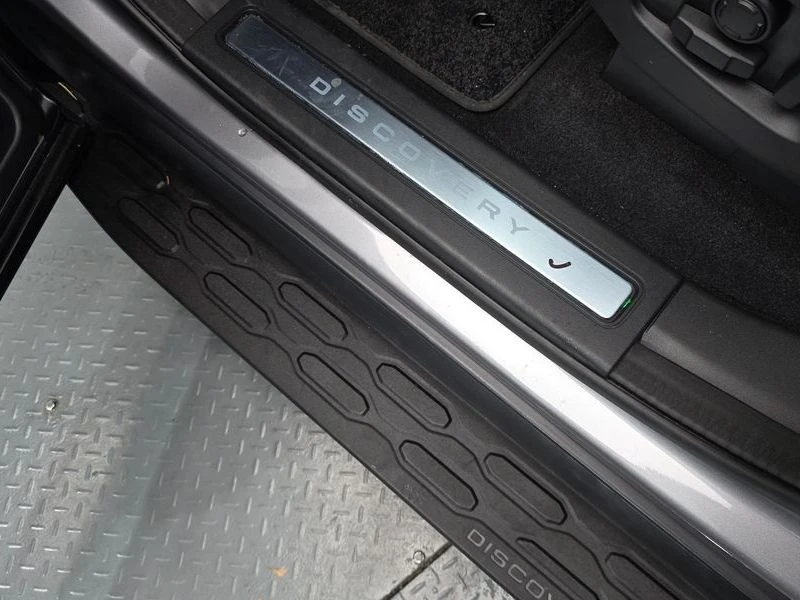 Land Rover Discovery 2.0 Automatic, снимка 17 - Автомобили и джипове - 55844365