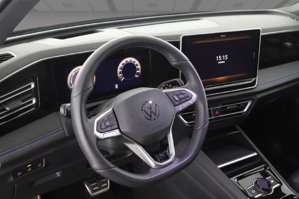 VW Tiguan 2.0 TDI 4Motion = R-Line = Гаранция, снимка 7 - Автомобили и джипове - 56301372