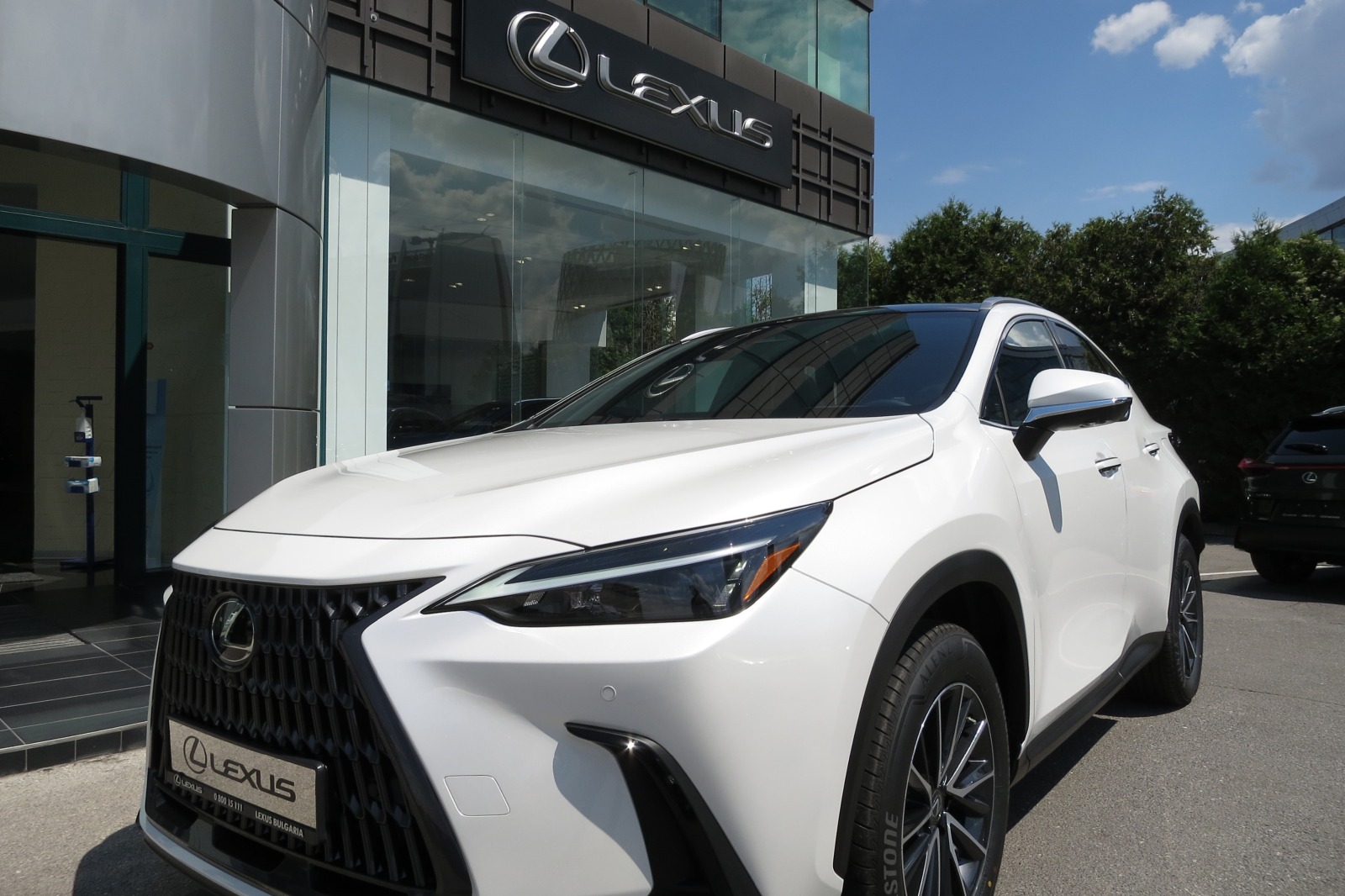 Lexus NX AWD; 0km НОВ, 10 години гаранция - [1] 