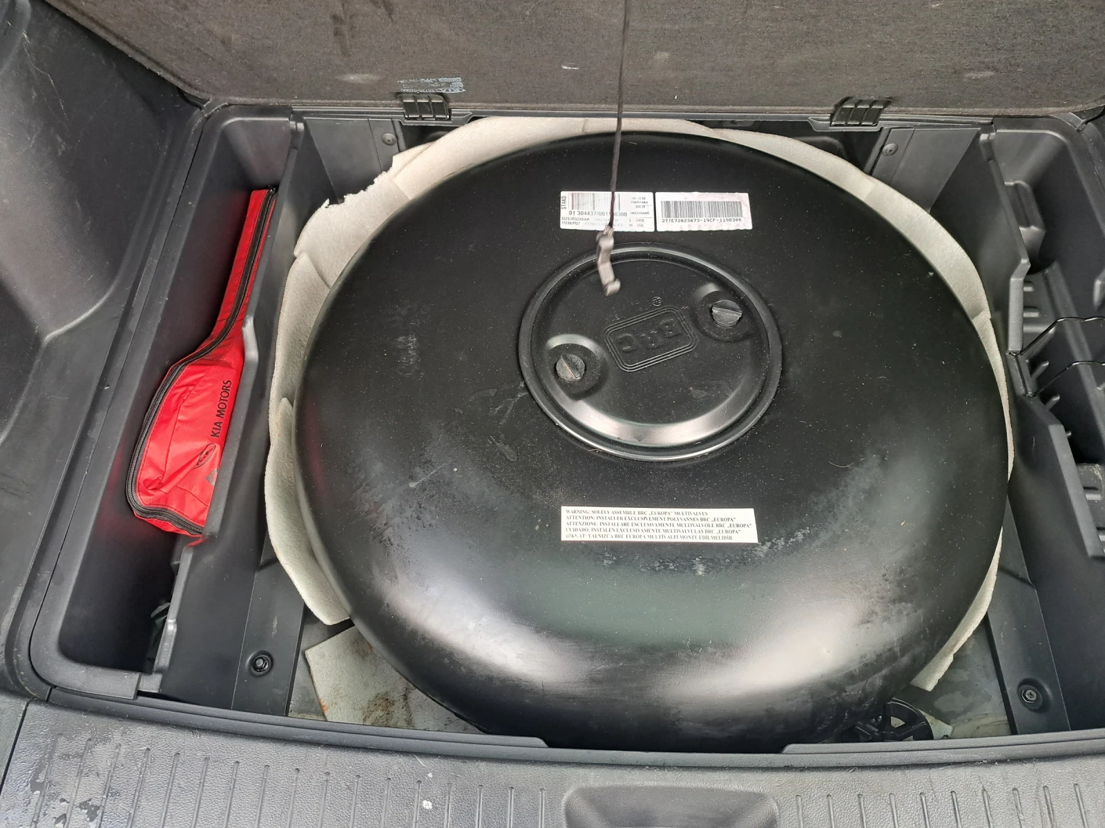 Kia Sportage 2.0 газ/климатроник - изображение 7