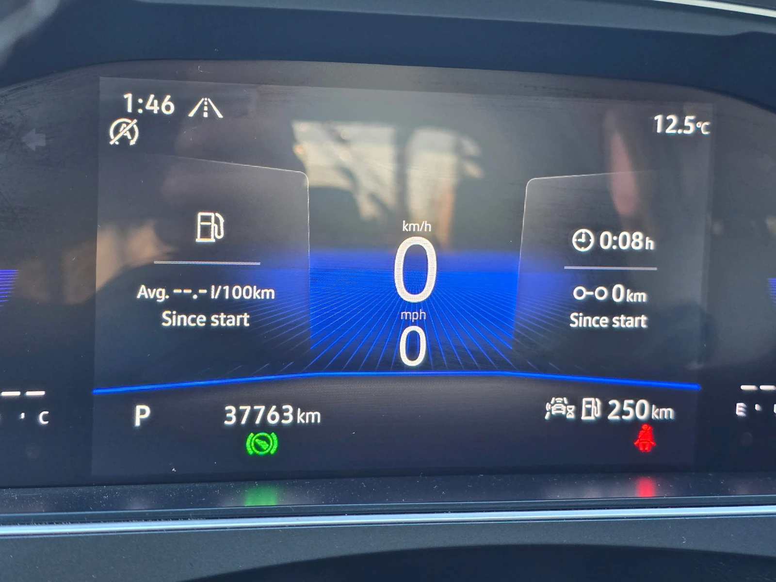 VW Tiguan 2.0i/A./44/ | Mobile.bg   15