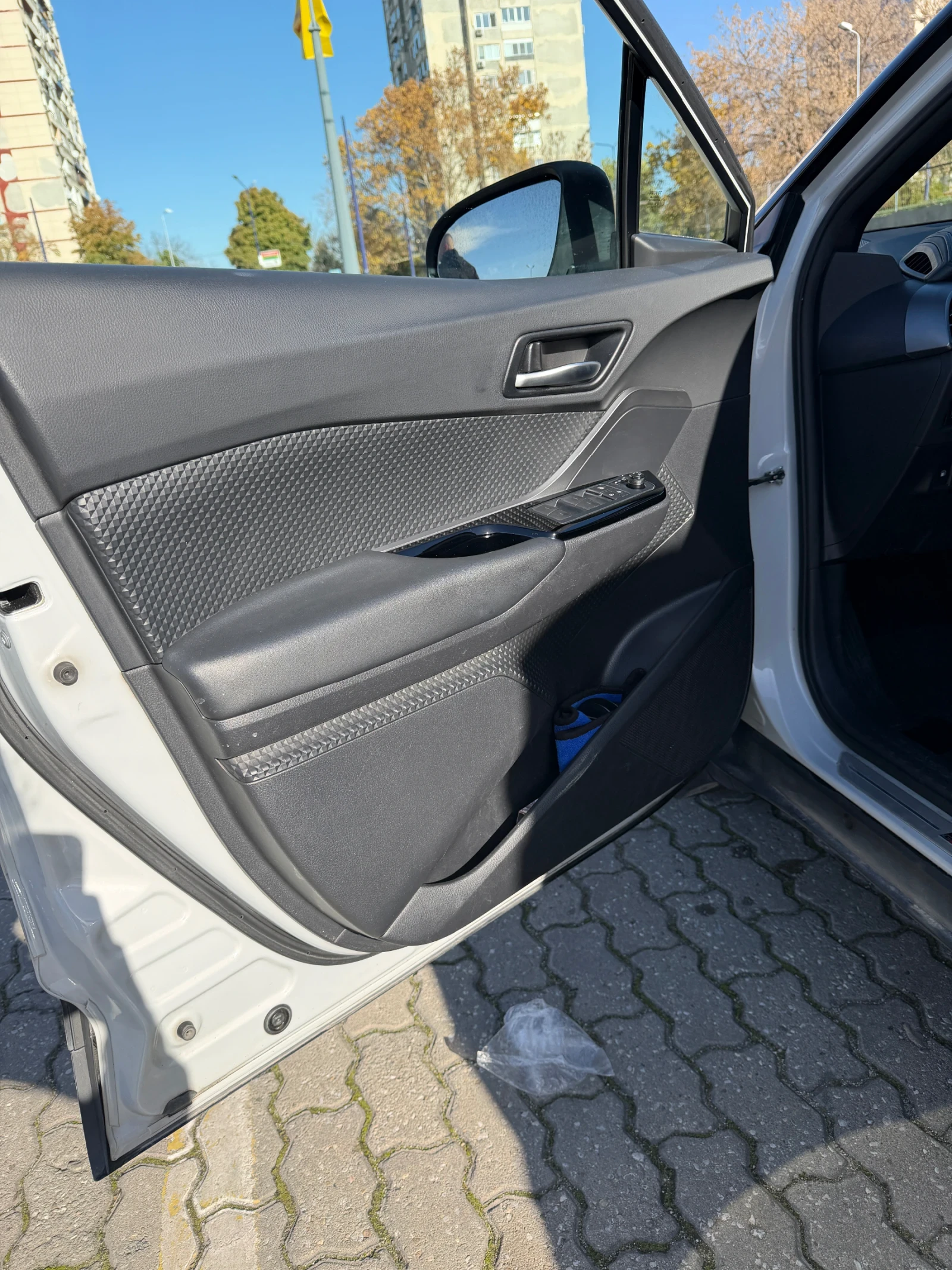 Toyota C-HR Hybrid GR - изображение 8