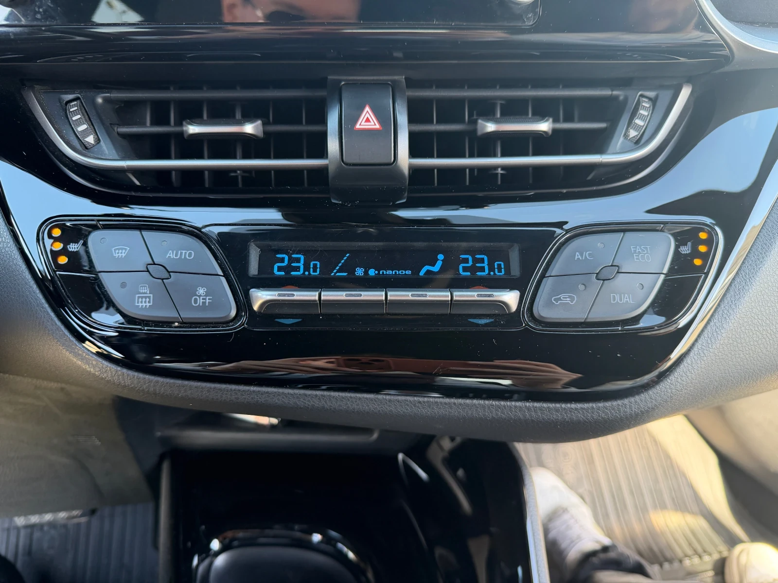 Toyota C-HR Hybrid GR | Mobile.bg � ����������� 15