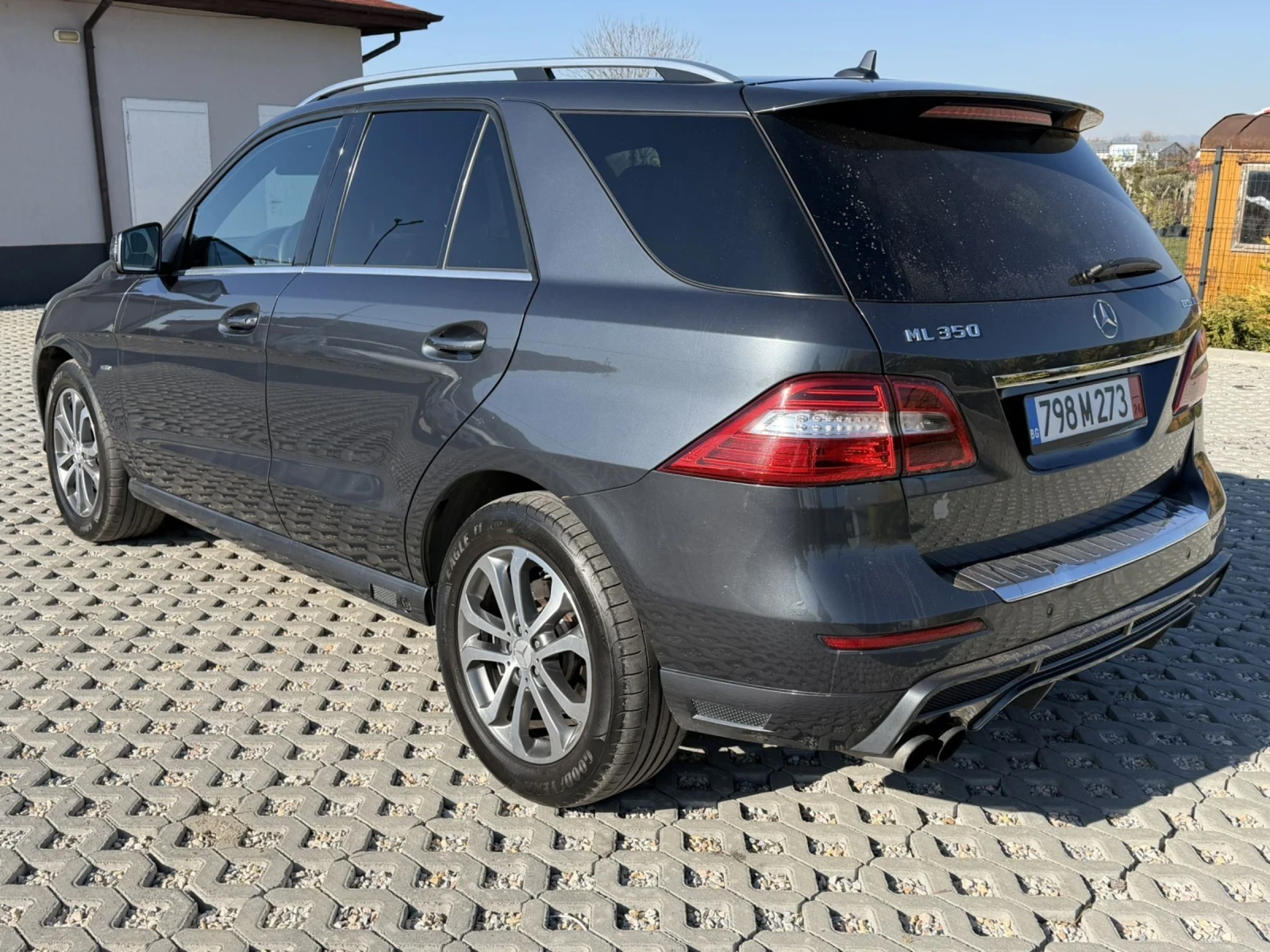 Mercedes-Benz ML 350  - изображение 6