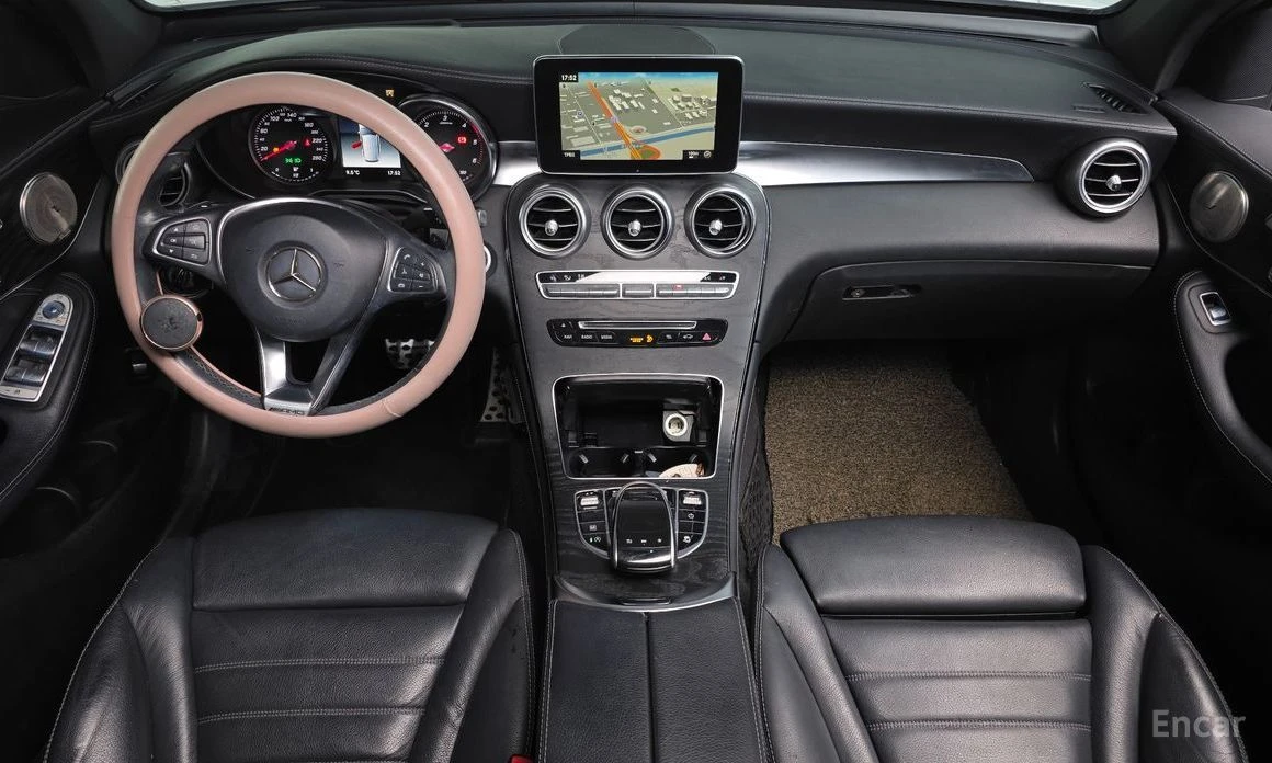 Mercedes-Benz GLC 220  - изображение 7