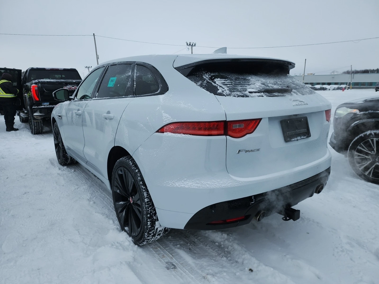 Jaguar F-PACE S * * CARFAX * * АВТО КРЕДИТ * *  - изображение 4