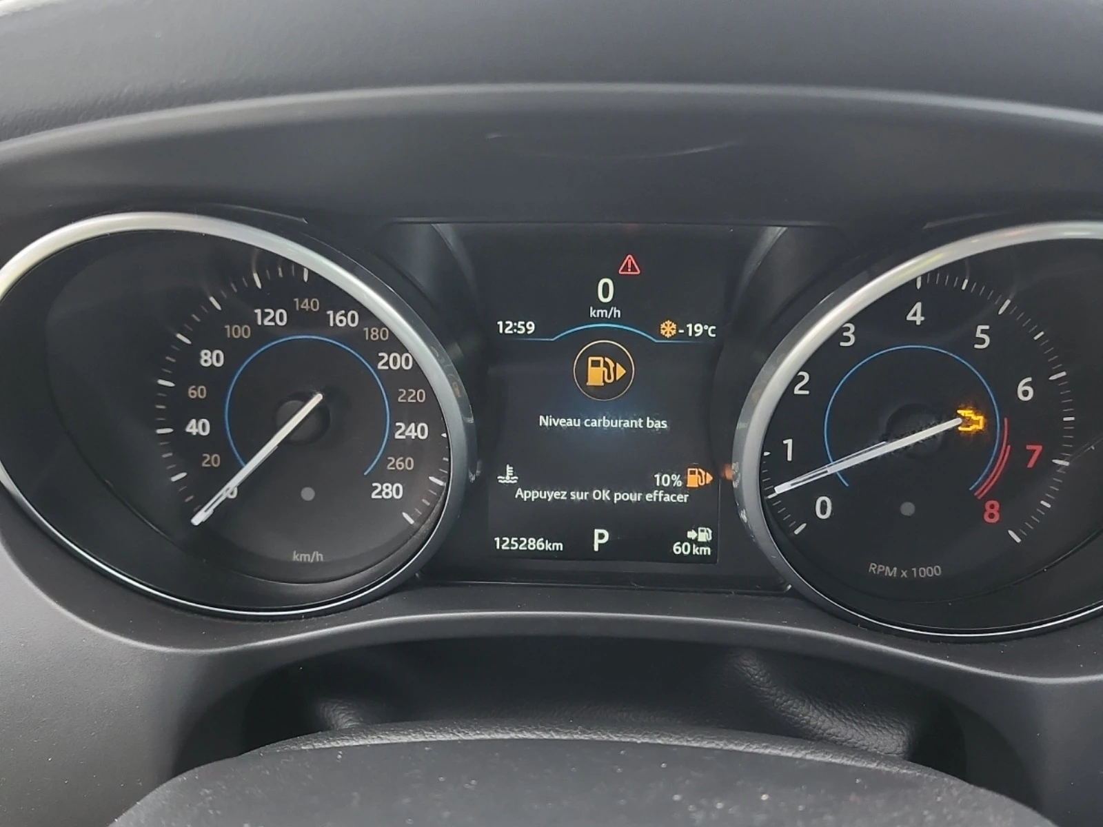 Jaguar F-PACE S * * CARFAX * * АВТО КРЕДИТ * *  - изображение 7