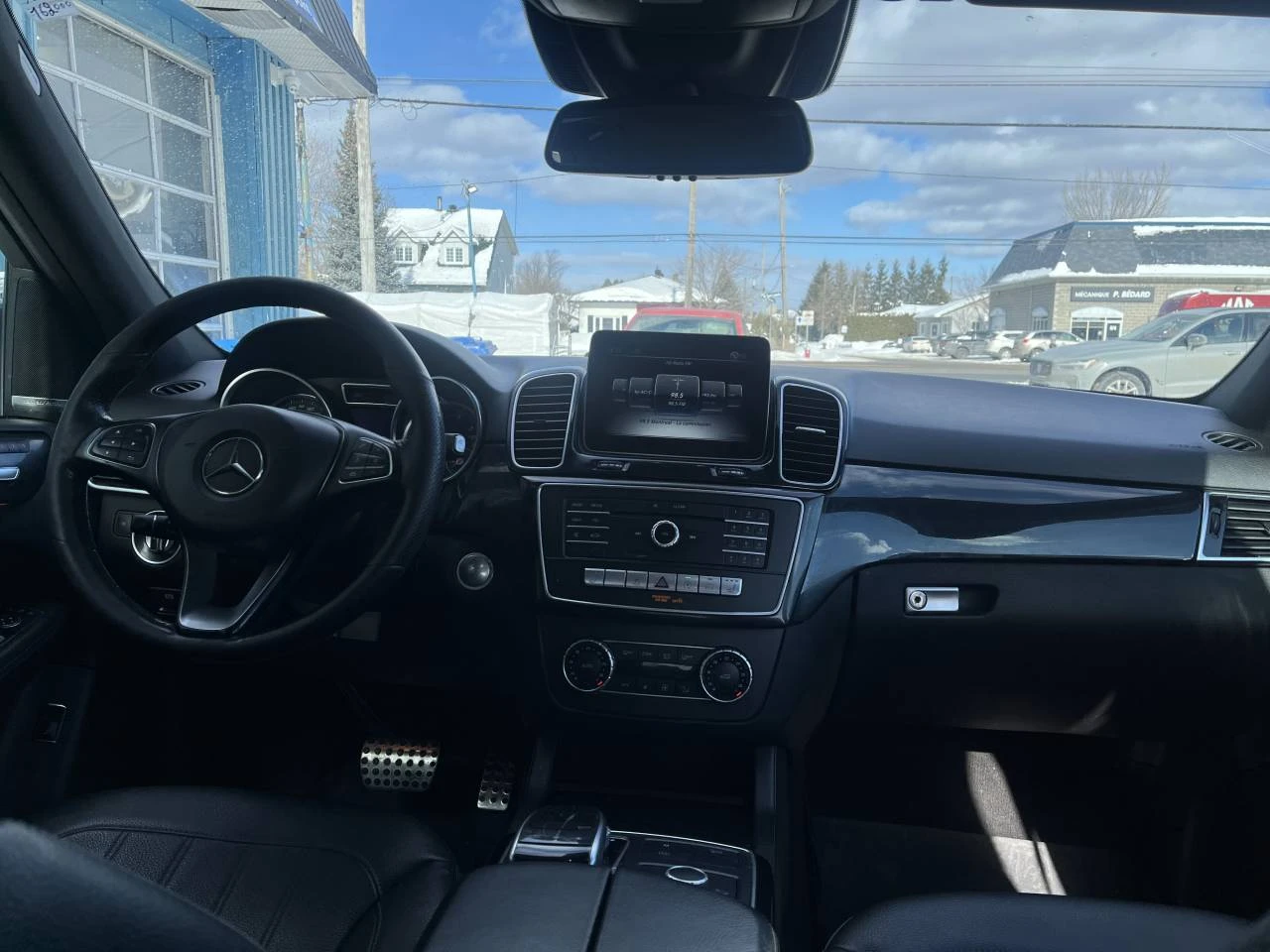 Mercedes-Benz GLE 400 AMG PK| 360| HARMAN&KARDON| KEYLESS| PANO| , снимка 7 - Автомобили и джипове - 53746555