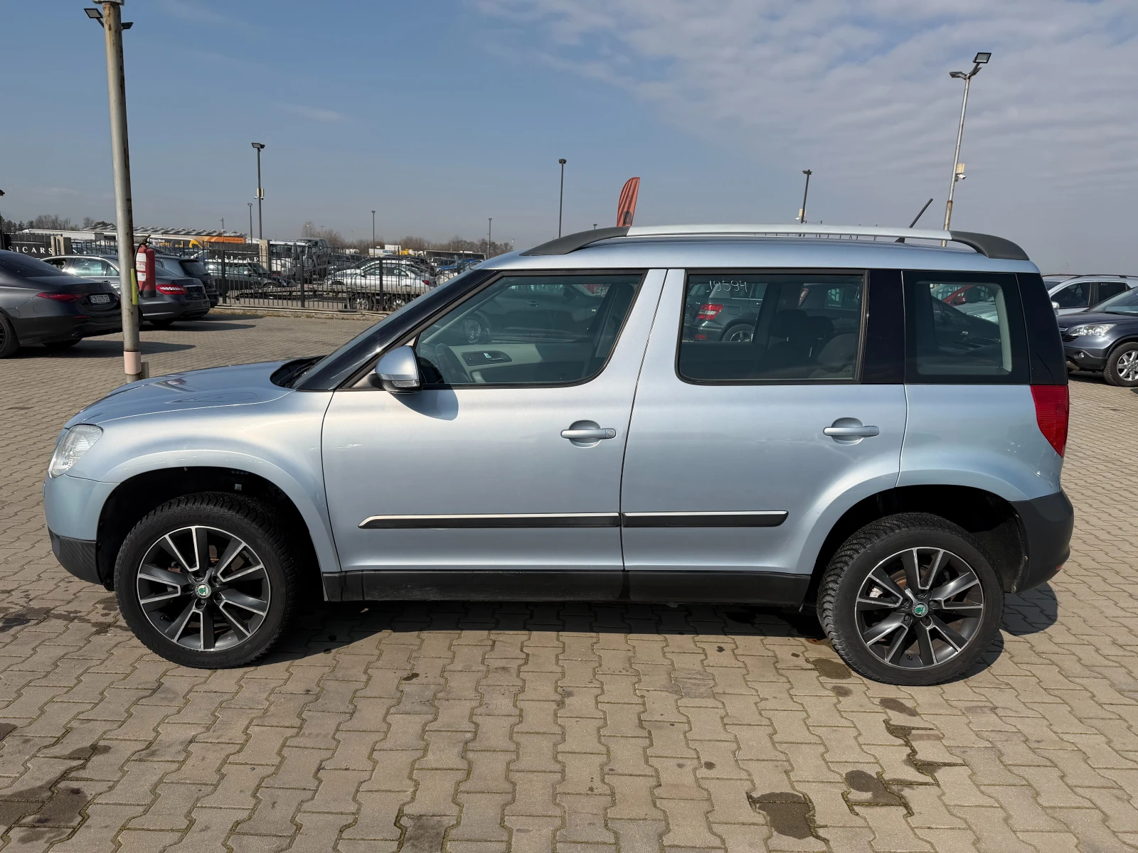 Skoda Yeti 1.2TSI AVTOMAT EURO 5, снимка 9 - Автомобили и джипове - 53865332