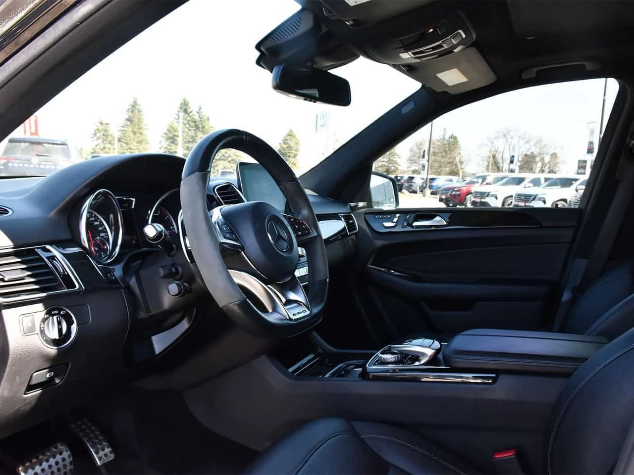 Mercedes-Benz GLE 43 AMG | ФИКСИРАНА ЦЕНА ДО БЪЛГАРИЯ | , снимка 11 - Автомобили и джипове - 54599184