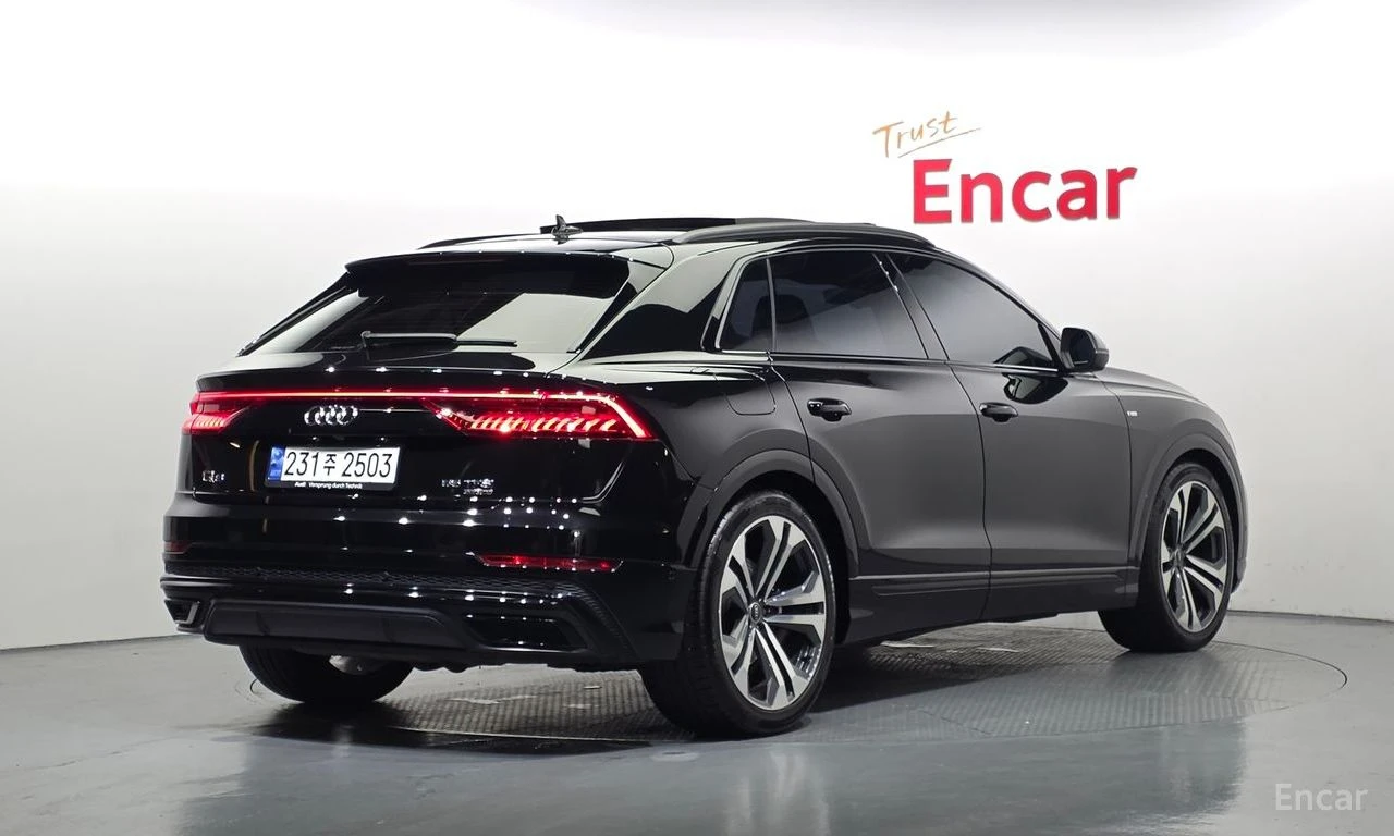 Audi Q8 55TFSI* S* LINE* MATRIX* ОБДУХВАНЕ* ДИСТРОНИК* 360, снимка 2 - Автомобили и джипове - 55008716