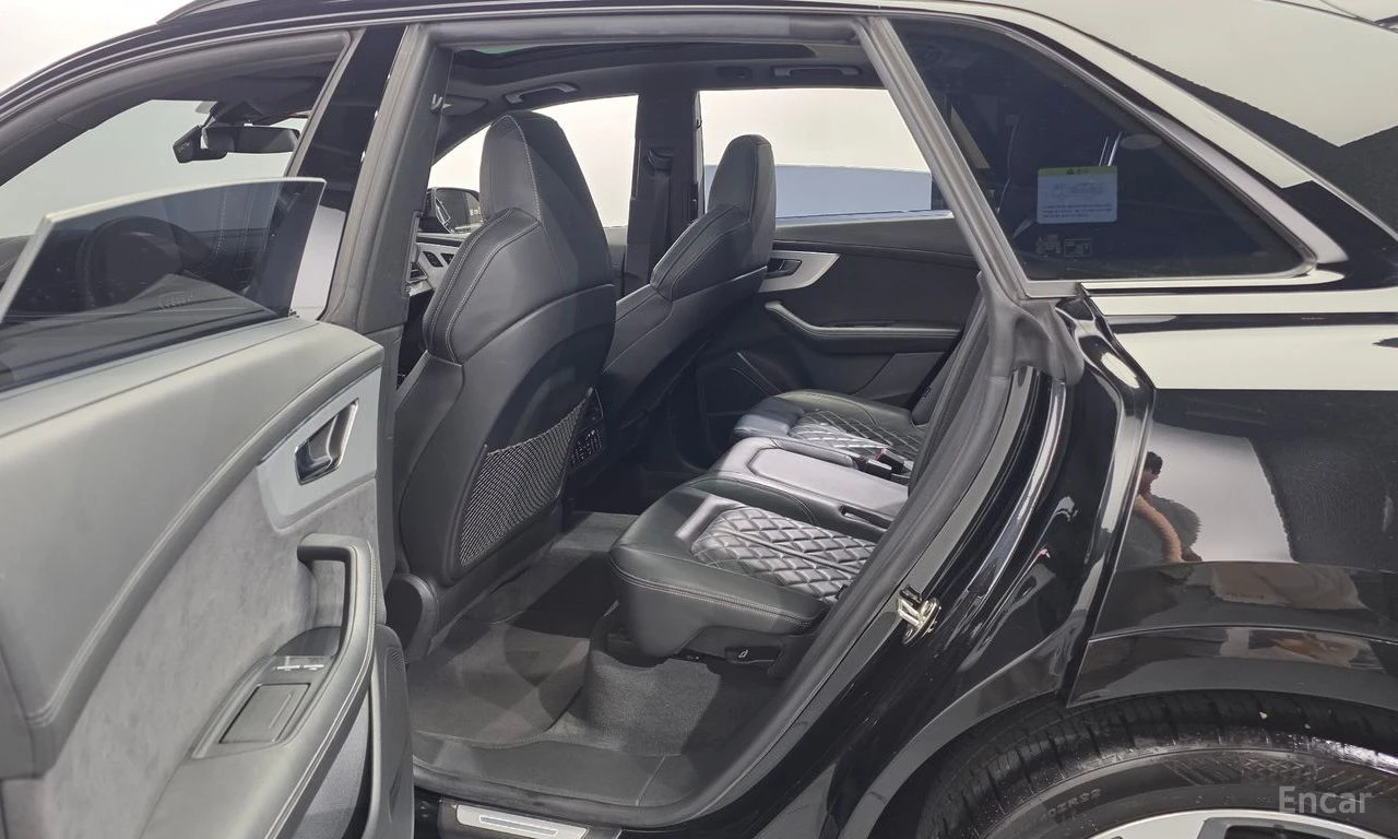 Audi Q8 55TFSI* S* LINE* MATRIX* ОБДУХВАНЕ* ДИСТРОНИК* 360, снимка 14 - Автомобили и джипове - 55008716