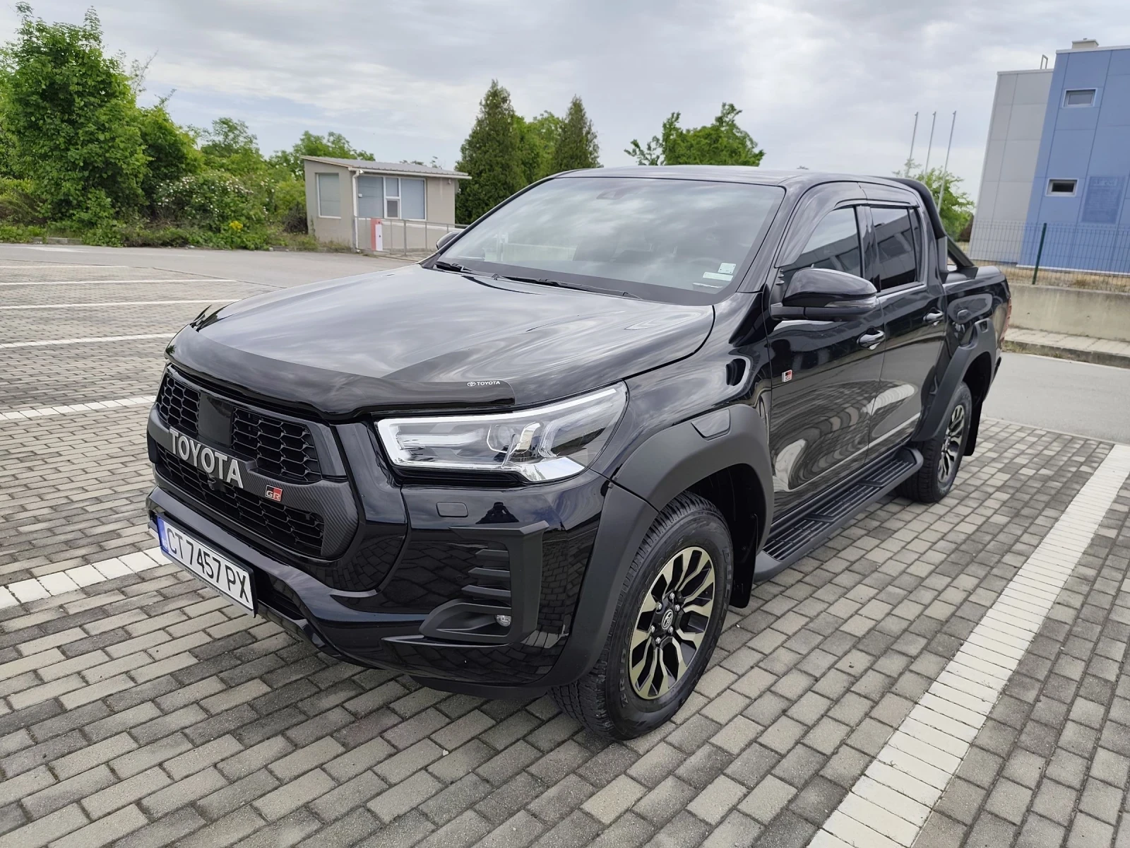 Toyota Hilux 2.8 GR SPORT 204 к.с.