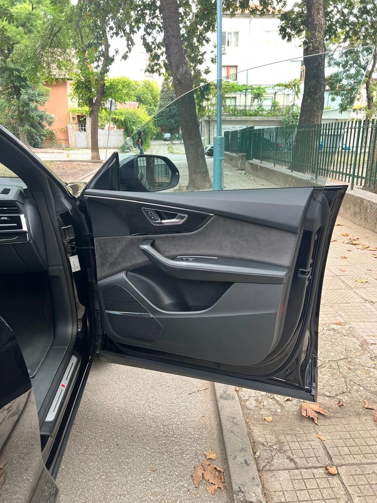 Audi Q8 50TDI Quattro S Line Bang&Olufsen, снимка 10 - Автомобили и джипове - 55670057