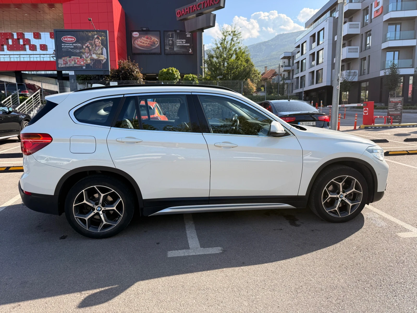 BMW X1 18d Xdrive, head-up, navi, снимка 3 - Автомобили и джипове - 55878959