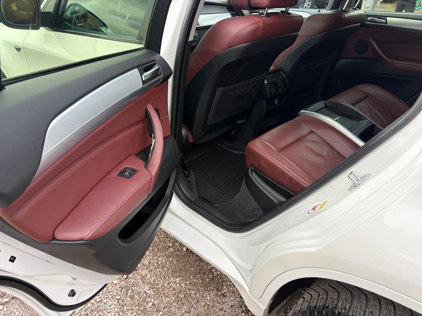 BMW X6, снимка 14 - Автомобили и джипове - 56510346