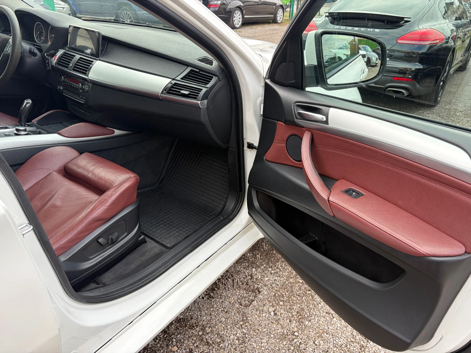 BMW X6, снимка 13 - Автомобили и джипове - 56510346