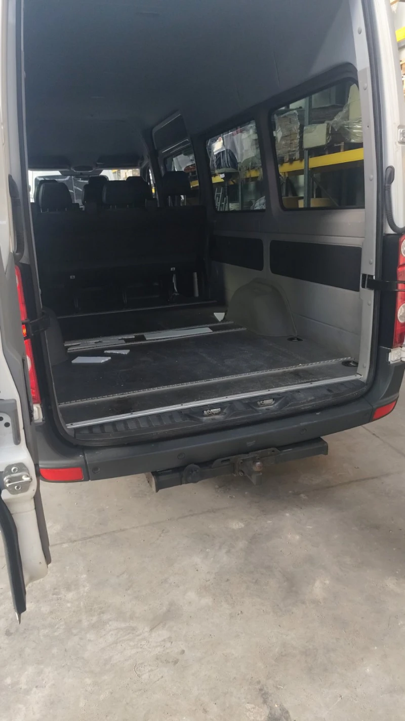 VW Crafter, снимка 5 - Бусове и автобуси - 51643792