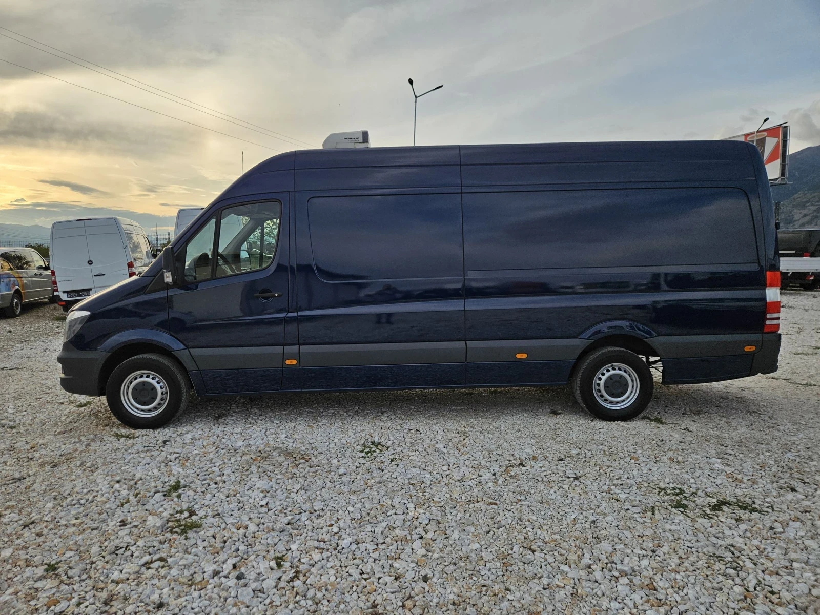 Mercedes-Benz Sprinter 316 ХЛАДИЛЕН, КЛИМАТИК,  - изображение 2