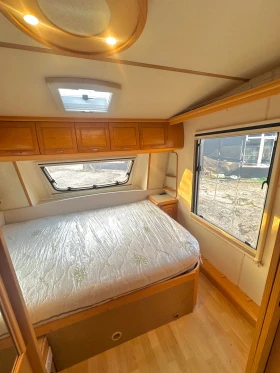 Каравана Hobby Prestige/ НОВ ВНОС / РЕГИСТРИРАНА/ БАНЯ И ТОАЛЕТНА, снимка 13