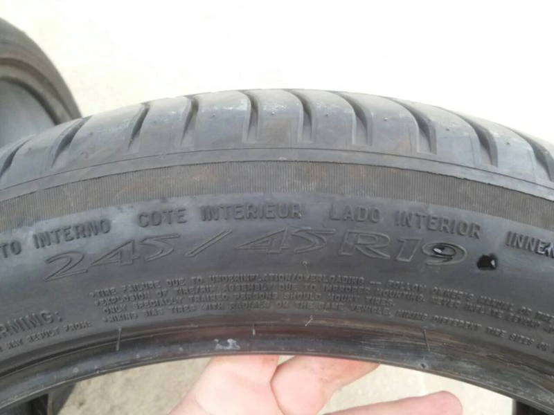 Гуми Летни 245/45R19, снимка 3 - Гуми и джанти - 20957560