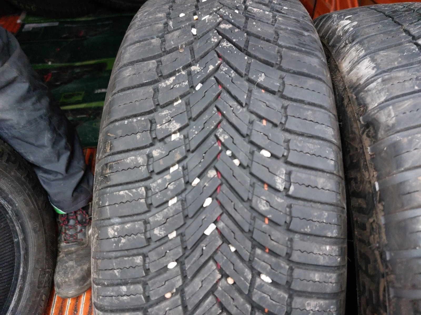 ���� 235/45R18 | Mobile.bg � ����������� 3