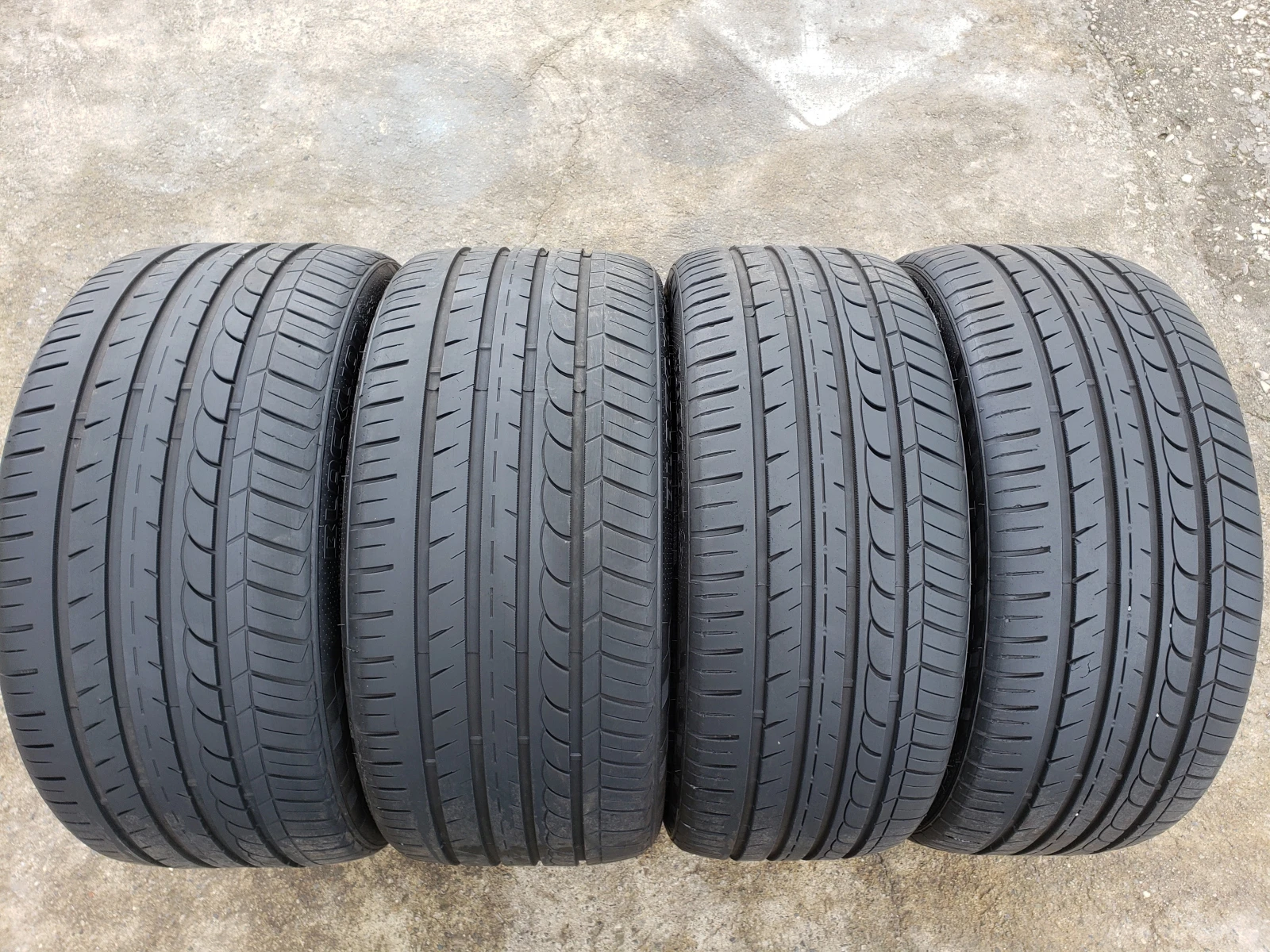 Гуми Летни 275/35R19, снимка 5 - Гуми и джанти - 54388324