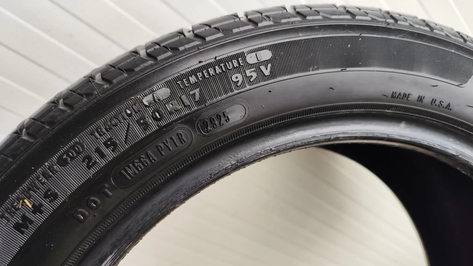 Гуми Всесезонни 215/50R17