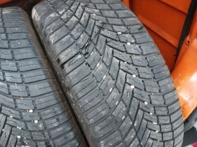 Гуми Зимни 235/45R18, снимка 7 - Гуми и джанти - 43836452