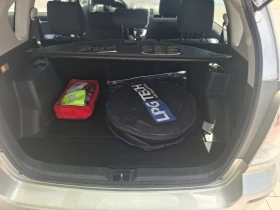 Toyota Corolla verso, снимка 8